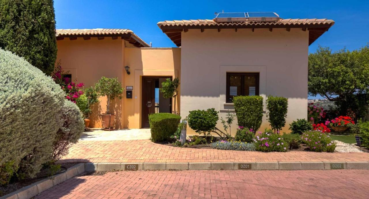 Fantastic Junior Villa Cz02 Salamis With Gorgeous Views, Aphrodite Hills Κούκλια Εξωτερικό φωτογραφία